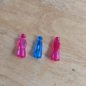 1/5$ 4/15$ 6/20$ Barbie Pink and Blue Game Pieces